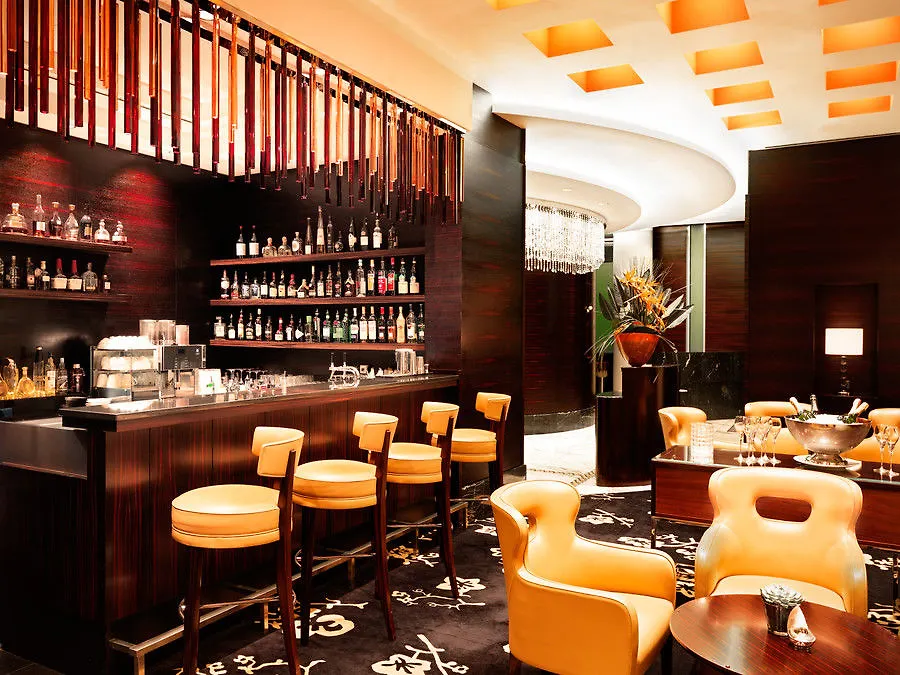 *****  Jw Marriott Hotel Frankfurt Frankfurt nad Mohanem Německo
